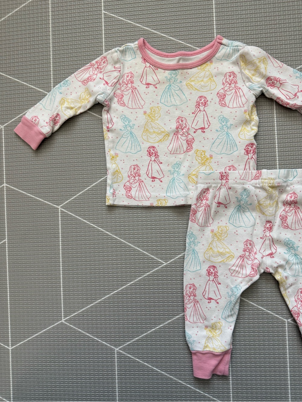Disney Baby|Baby girl matching pajama set,Pink Trim Disney Princess theme•9-12M